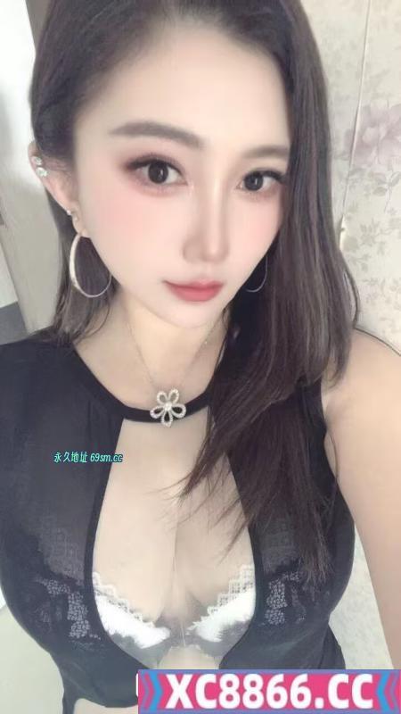 肤白大波少妇