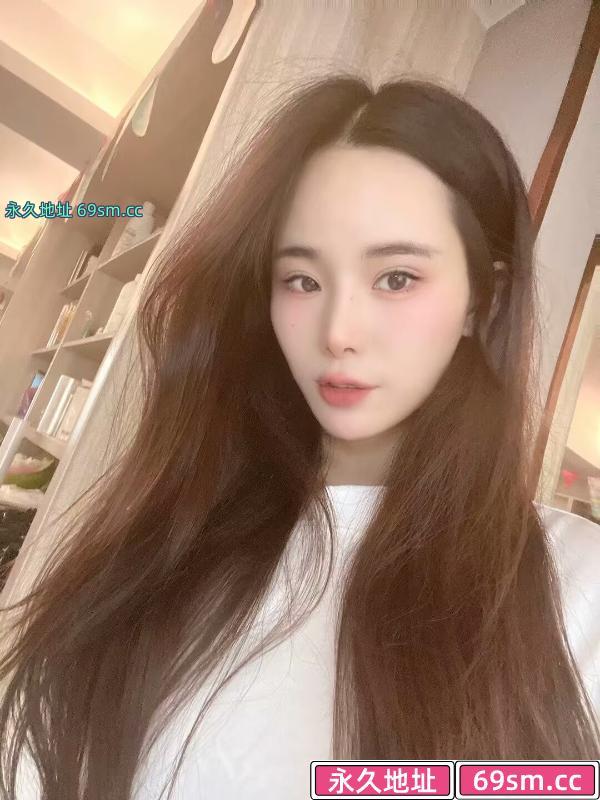 邻家女友苗条身材