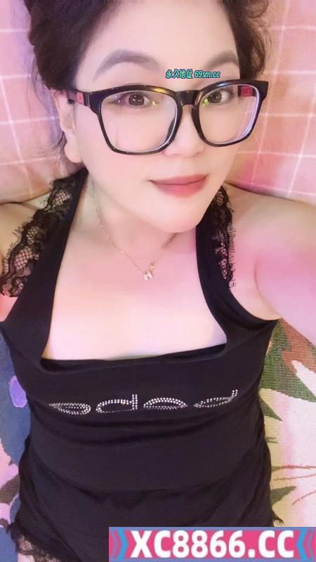 呼市蜜桃臀少妇