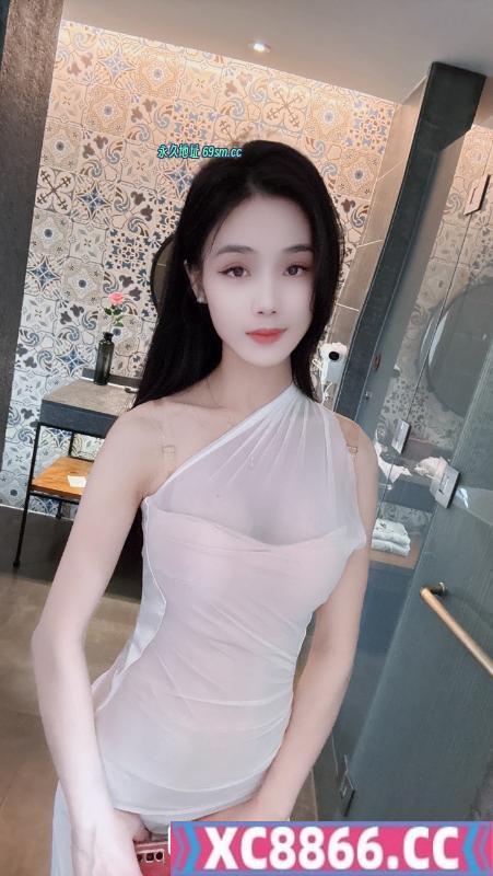 清纯舌吻少妇云朵