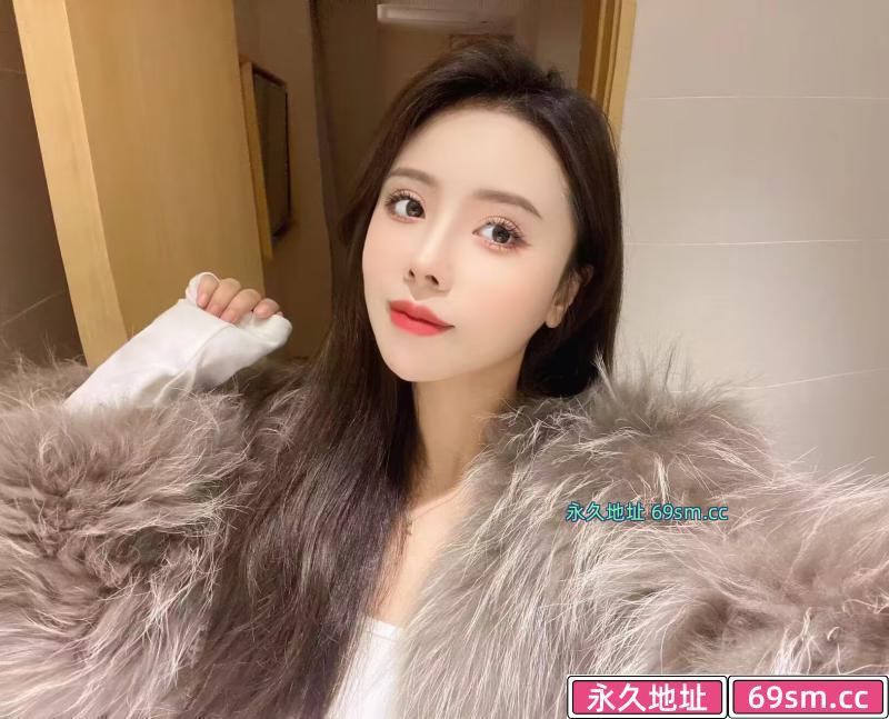 性感年轻小姐姐