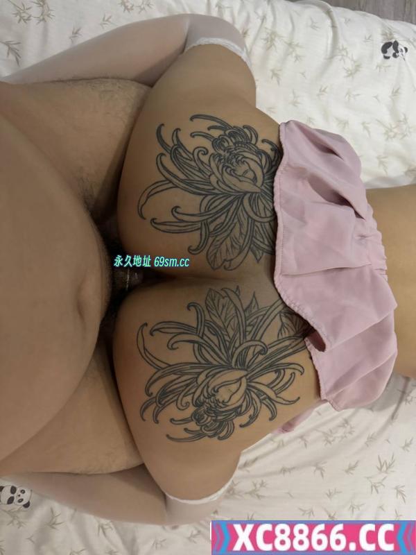 纹身巨臀反差婊