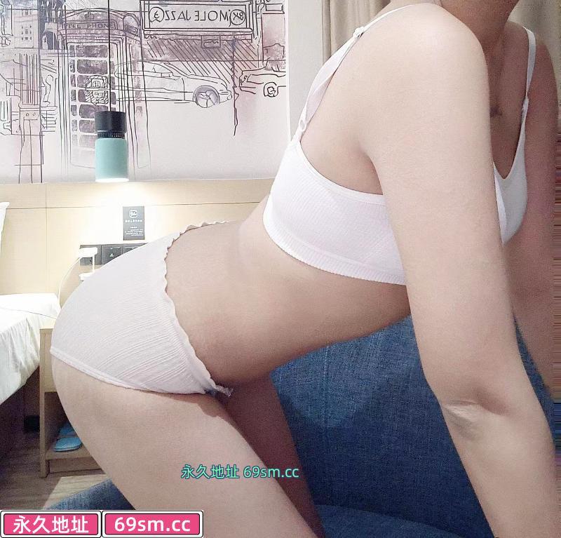 东站附近小姐姐