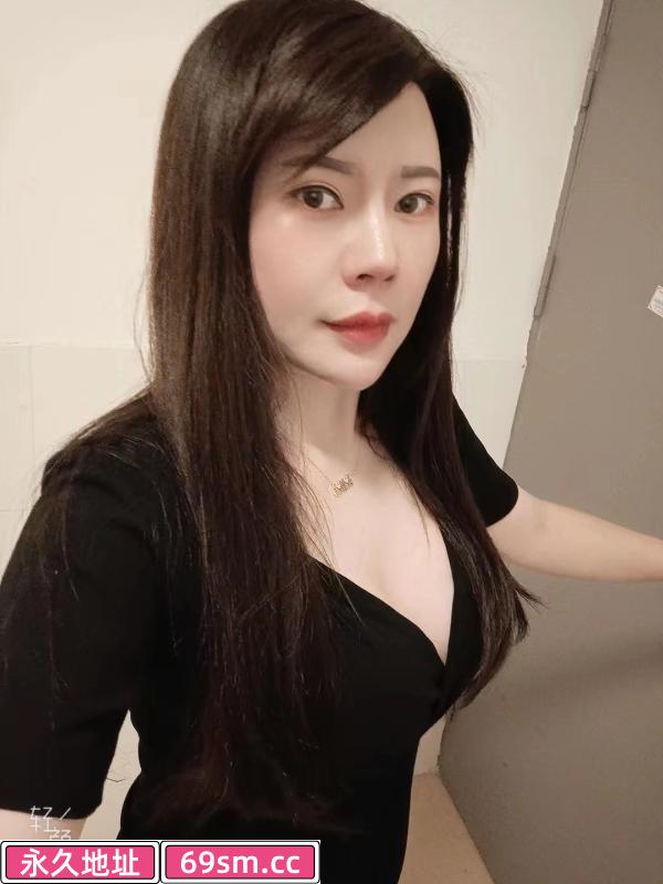 D胸大骚女少妇