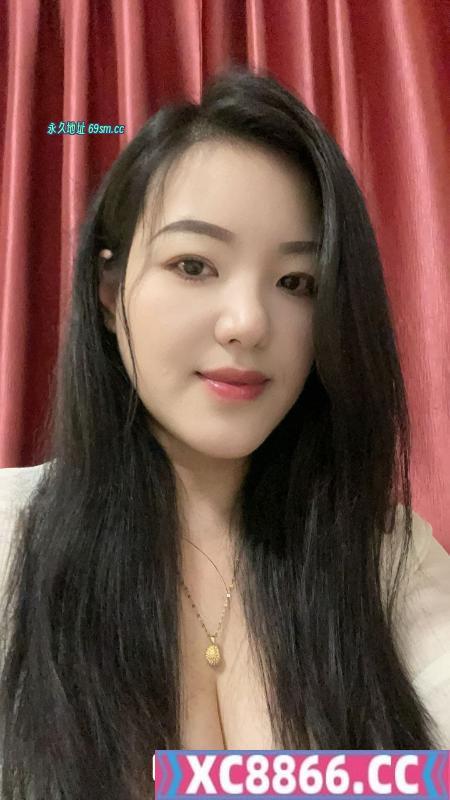 大奶骚妇