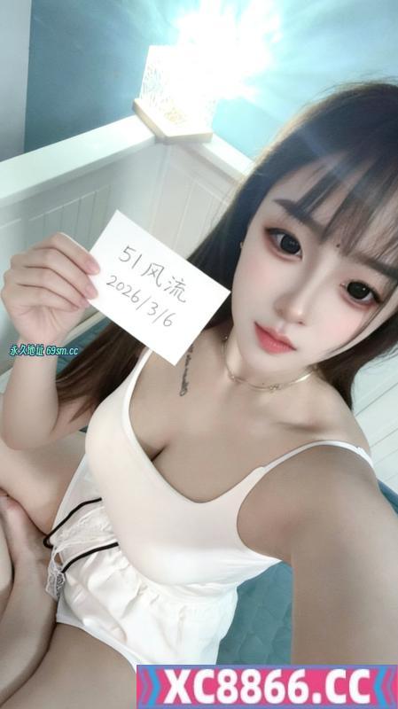 雁塔性感制服小龙女