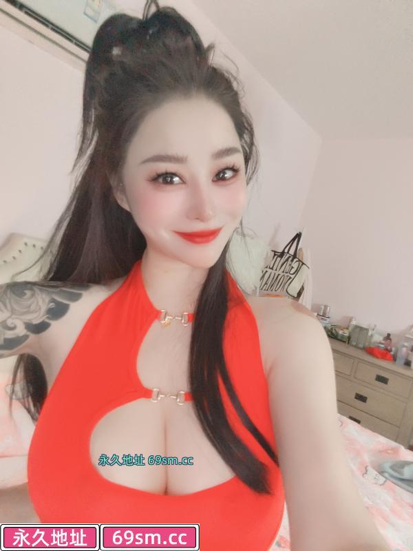 巨乳面具女王吉祥