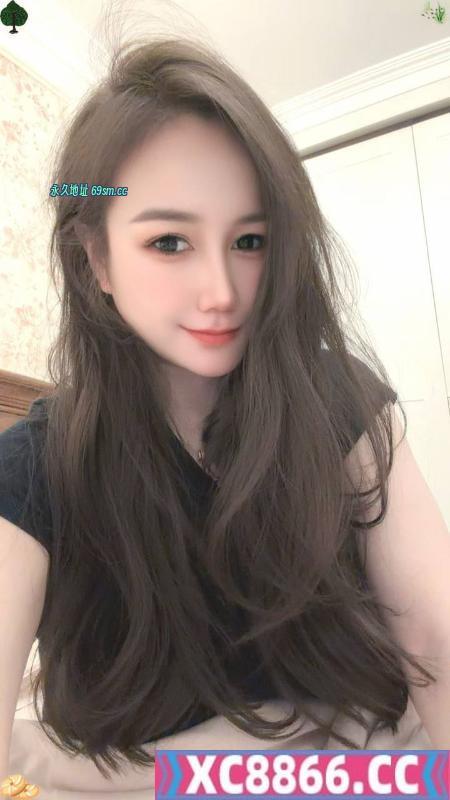 火辣身材混血颜值妹子