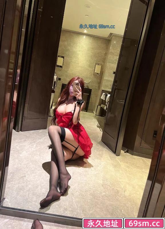 颜值不错的夜场小妹