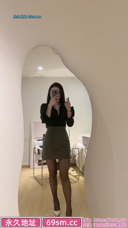 惠城舌吻靓妹