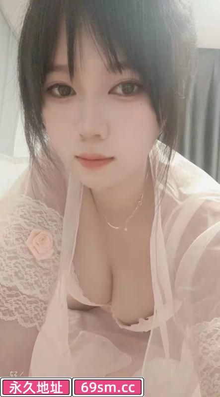 龙华大奶小雪