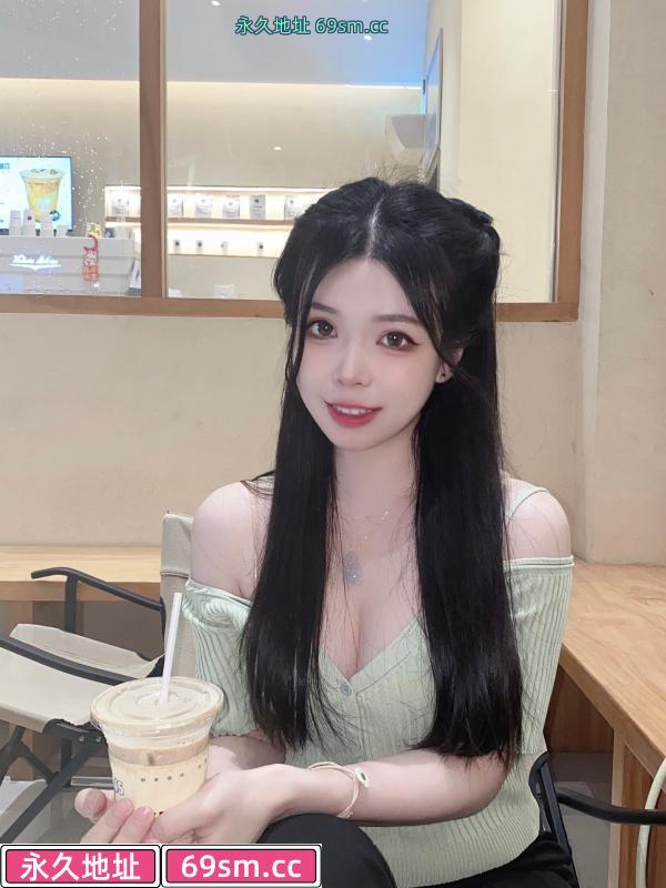南山爆乳小骚女