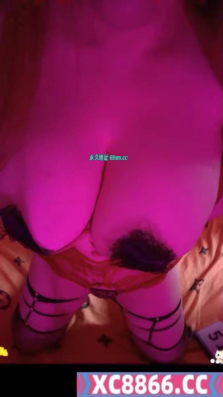 巨乳蜜桃臀玩的开