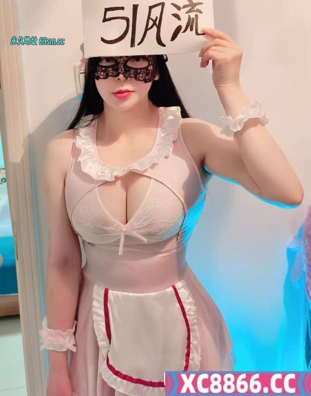 AV水床性感嫩妹
