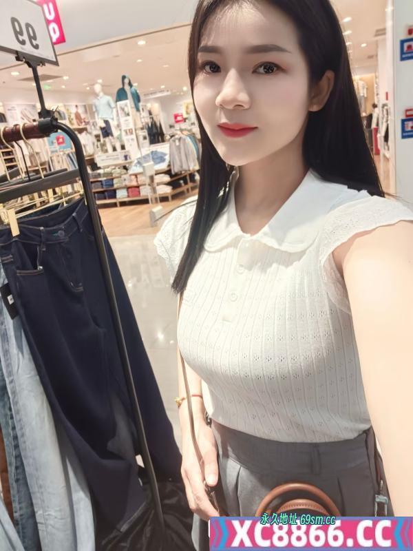 海珠轻熟性价比小妮子