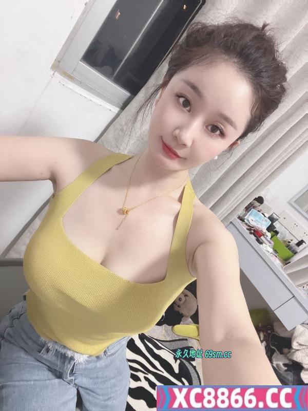 性感长腿美乳老师