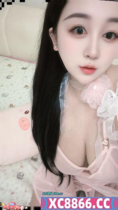 丰满大胸邻家妹