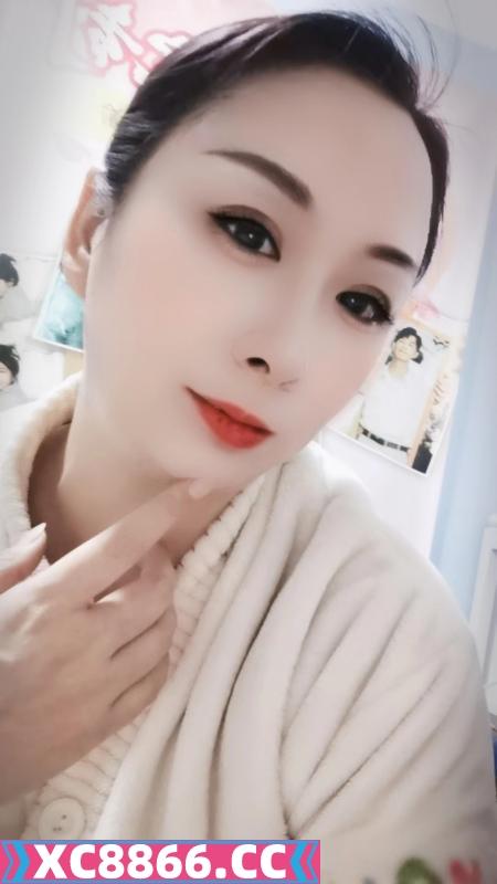 黑丝旗袍骚蜜儿