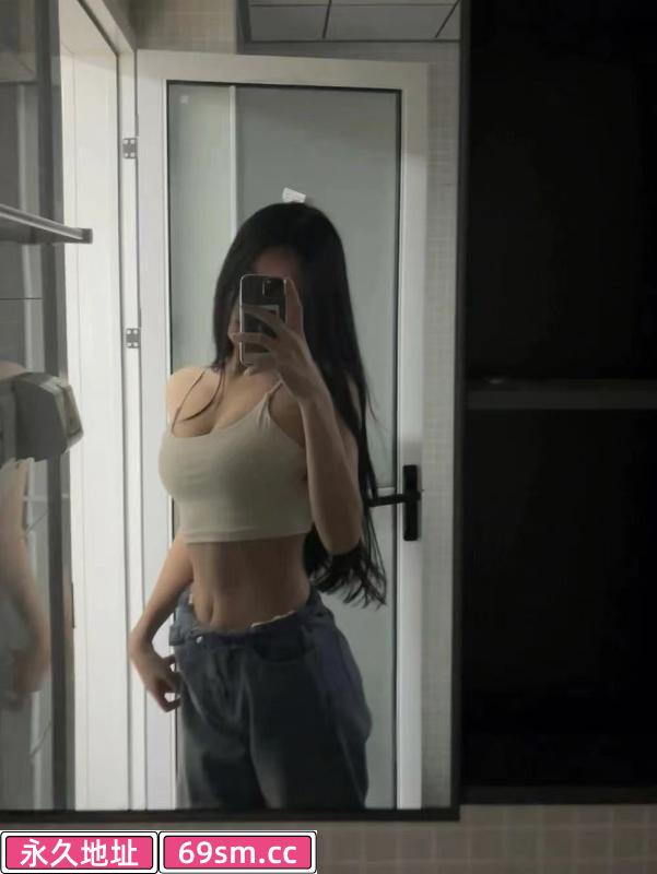 爱健身的妹子
