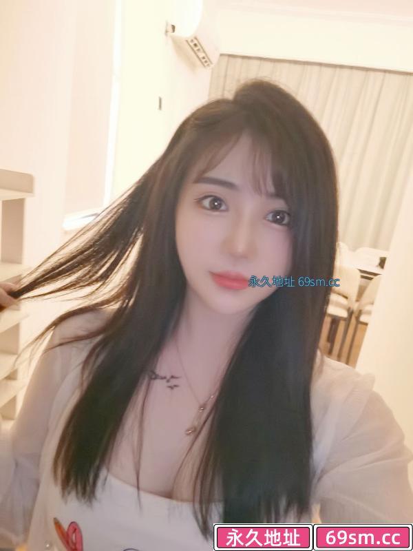 好身材白嫩美女