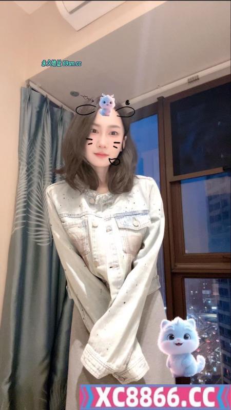 大胸彤彤