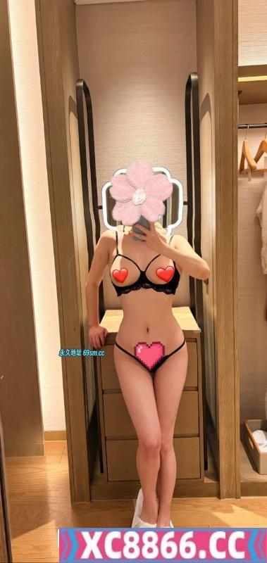 完美身材热情服务妹子