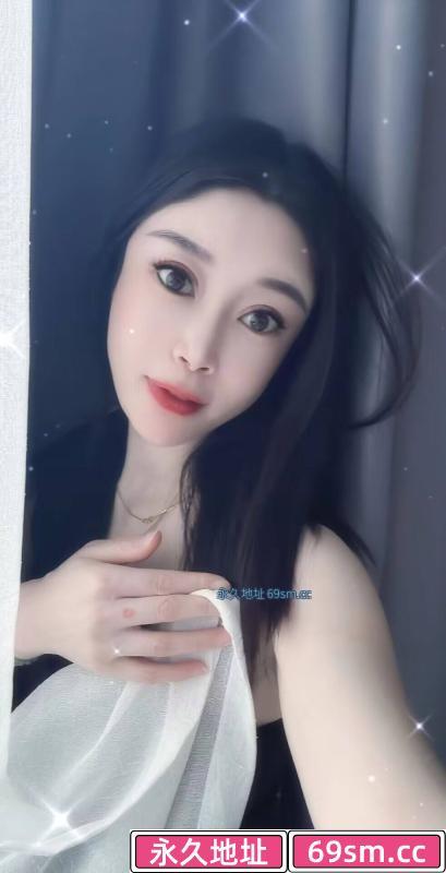 长腿少妇