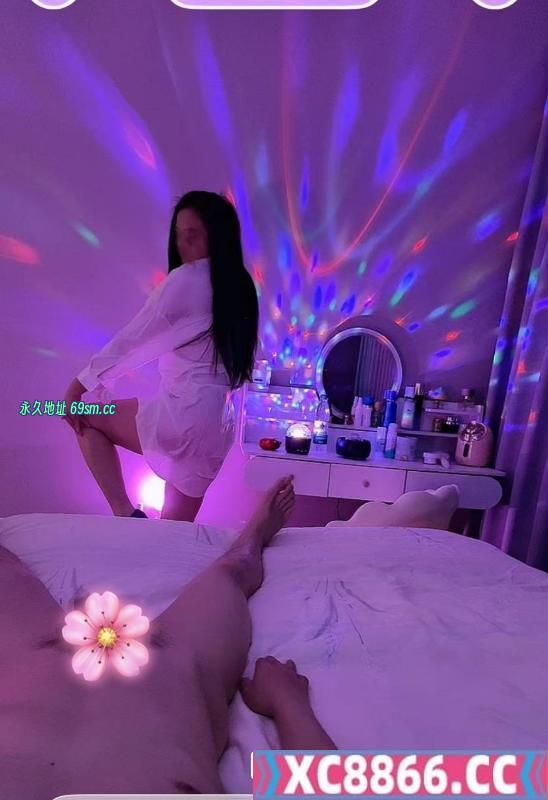 吴中艳舞一线天甜甜