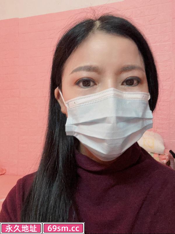 海珠白虎一线天老板娘