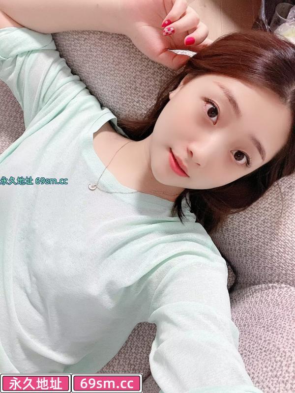 服务型居家少妇