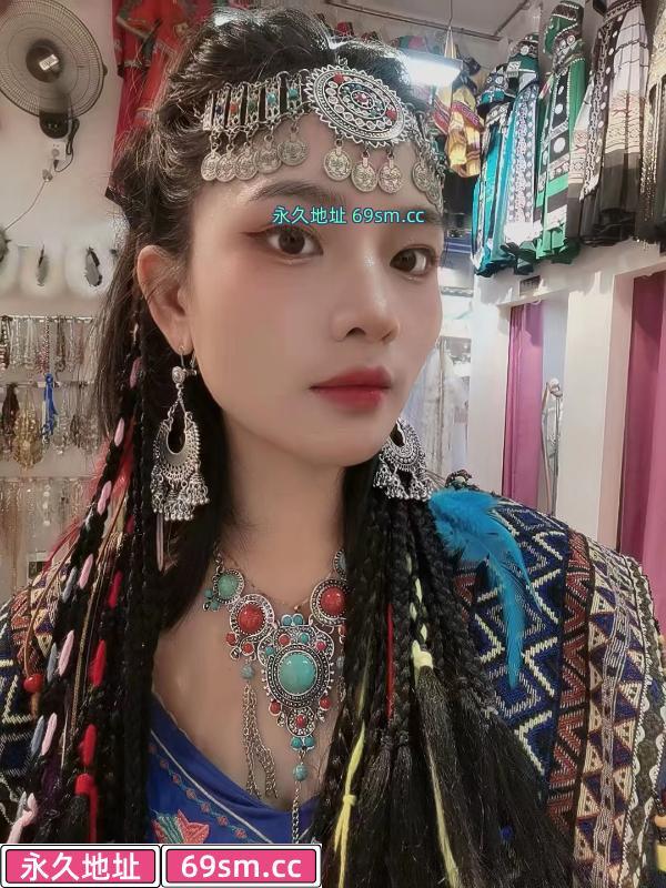 颜值小美女雅雅