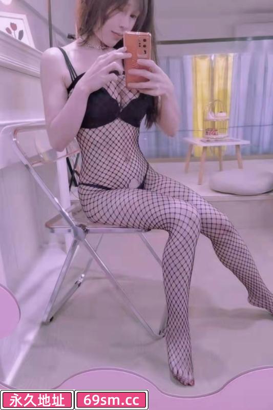 娇小美蕊大波