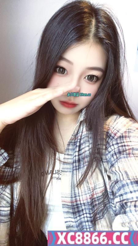蜜桃臀妹子懒懒