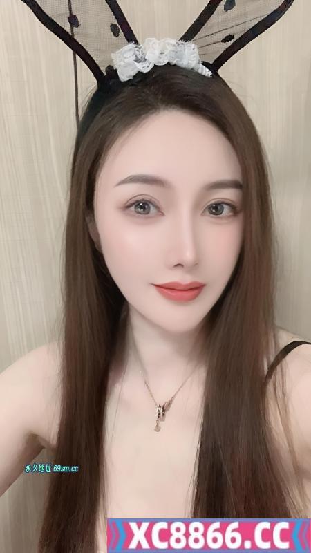 颜值美女Selina