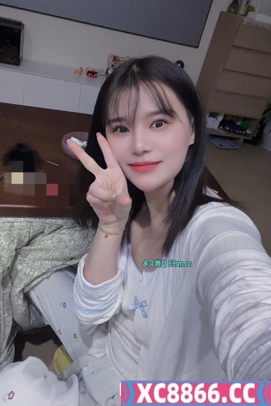 邻家小妹璐璐