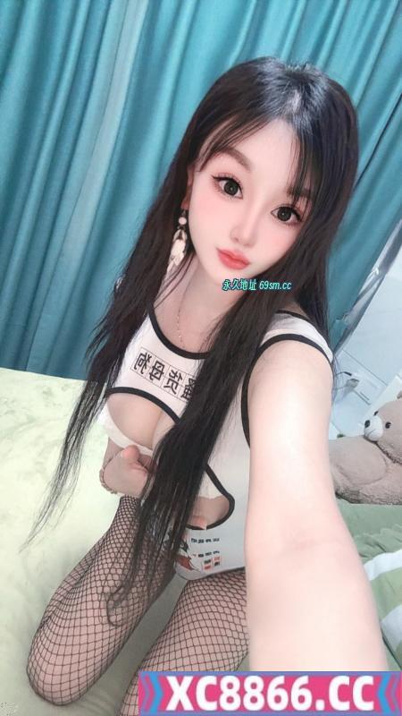 自聊大胸妹依诺