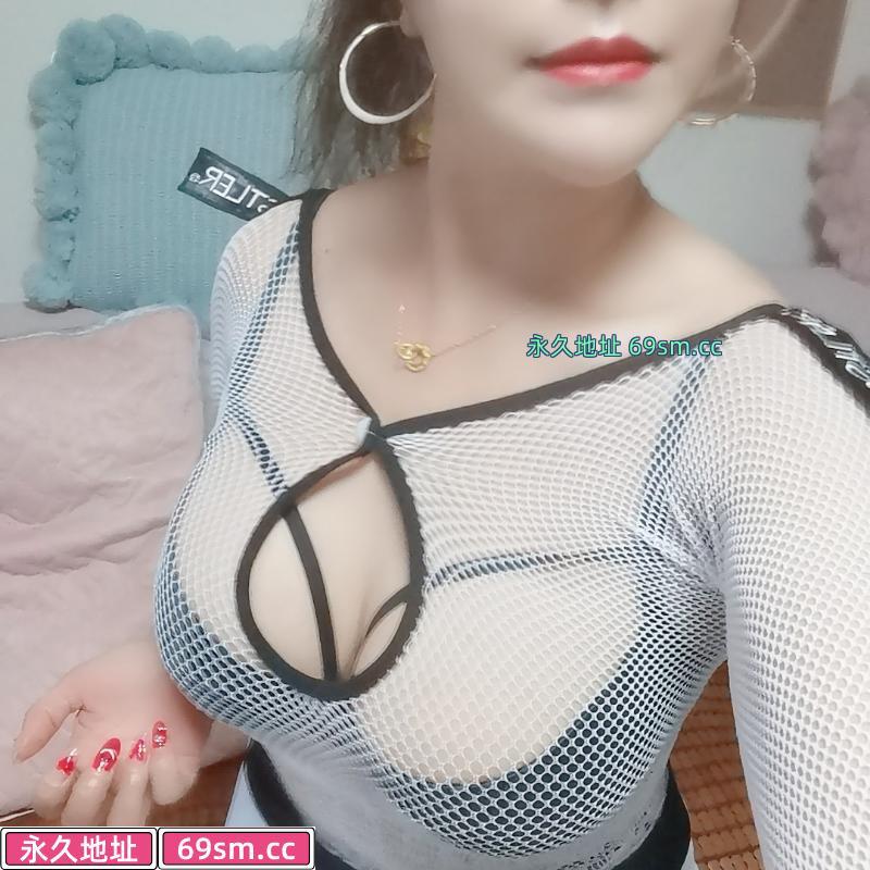 南山大奶兔身材好