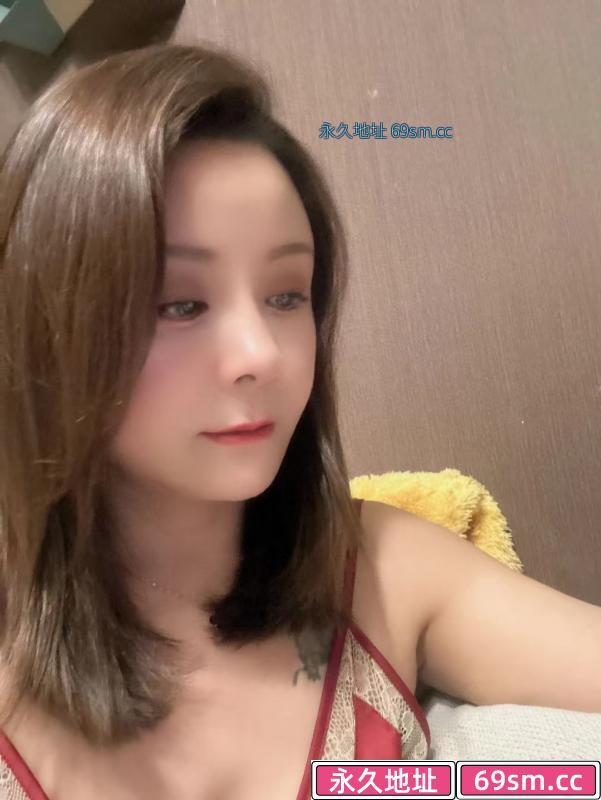 蓝谷地轻熟女