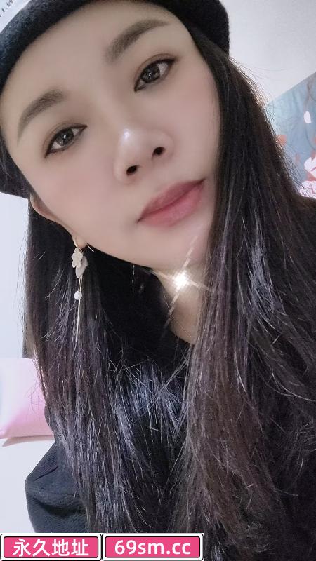 小少妇笑笑