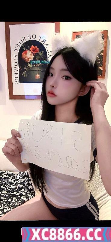 172梨形身材甜妹