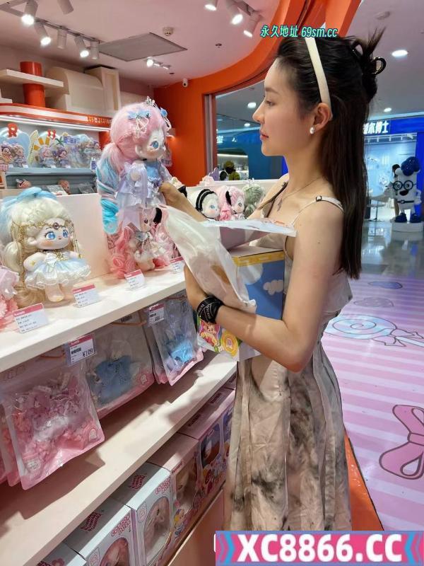 建业嫩妹莎莎