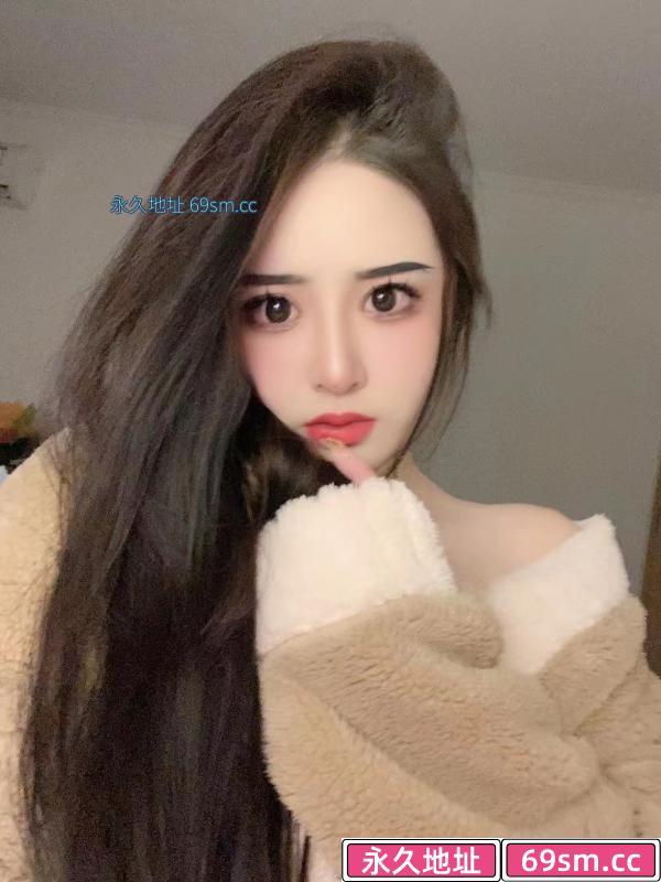 舔奶盖的小仙女