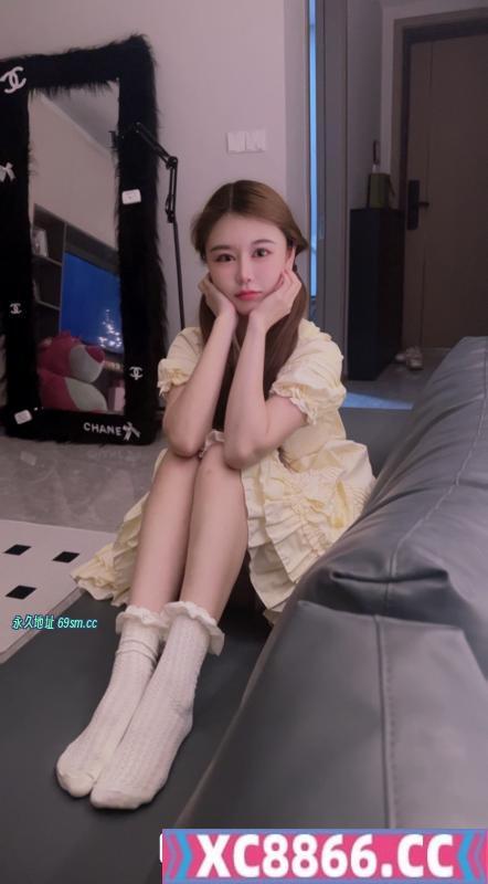 杭州双马尾嫩妹妮佳
