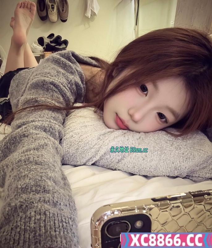 美丽女孩可怡和伊伊